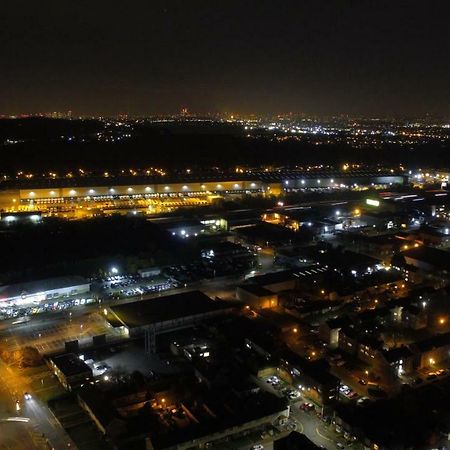 Waltham Abbey Private Property ภายนอก รูปภาพ