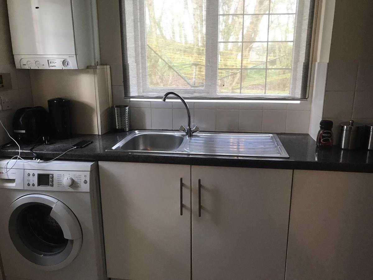 Waltham Abbey Private Property ภายนอก รูปภาพ